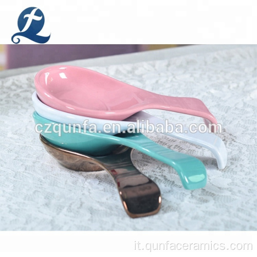 Cucchiaio di zuppa in ceramica colorata personalizzata per bambini